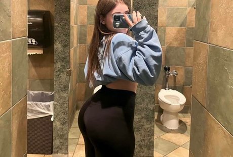 Abgxlina photo 39