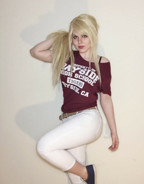 Abi Aikou photo 21