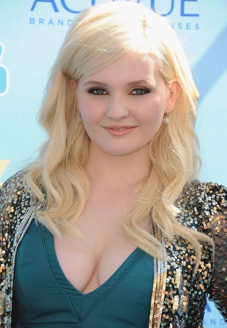 Abigail Breslin photo 14