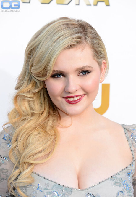 Abigail Breslin photo 21