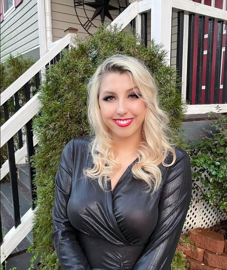 Abigail Cristea photo 12