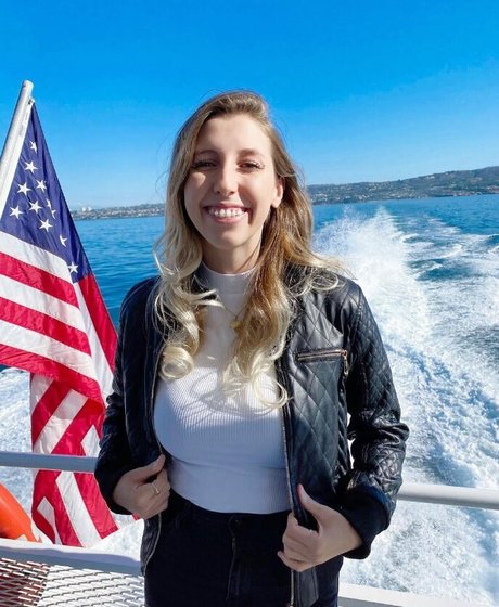 Abigail Cristea photo 13