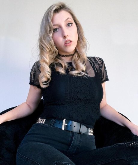 Abigail Cristea photo 14