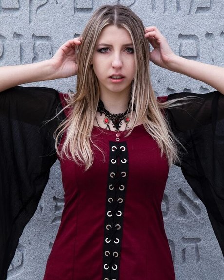 Abigail Cristea photo 17