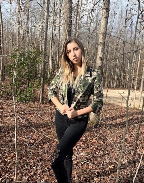 Abigail Cristea photo 24