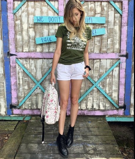 Abigail Cristea photo 33