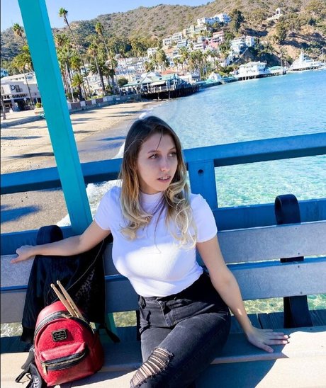 Abigail Cristea photo 34