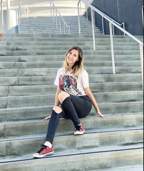 Abigail Cristea photo 36