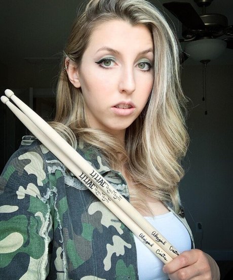 Abigail Cristea photo 38