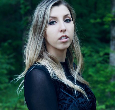 Abigail Cristea photo 41