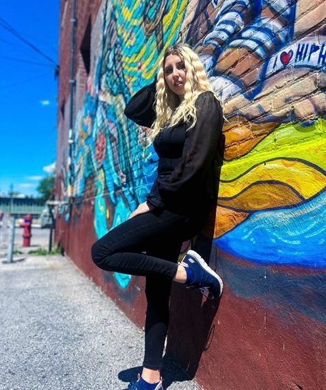 Abigail Cristea photo 42