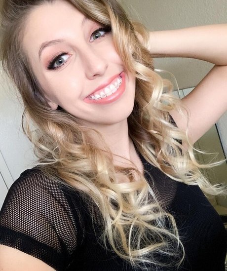 Abigail Cristea photo 43