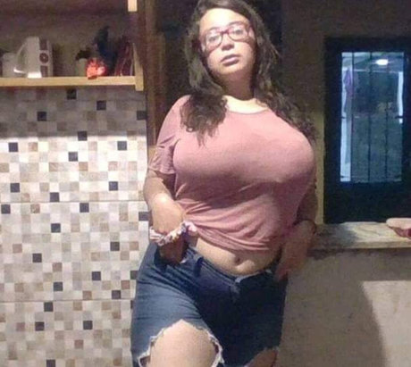 Abigail Ferreira photo 18