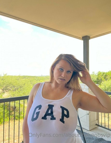 Abouttheboobsvip photo 16