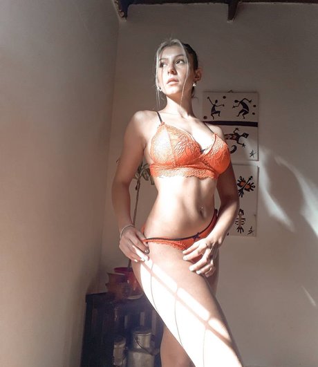 Abril Melnyk photo 44