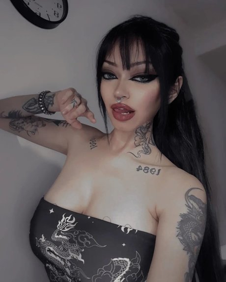 Abru Shaddix photo 18