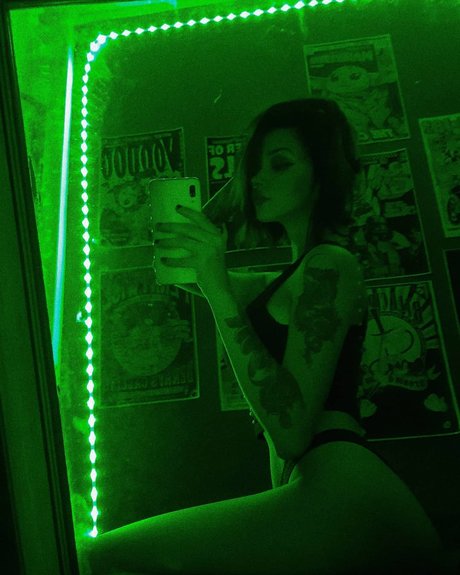 Abru Shaddix photo 60