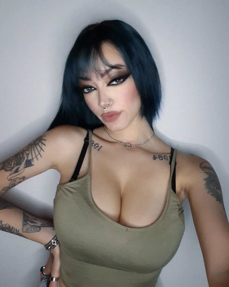Abru Shaddix photo 68