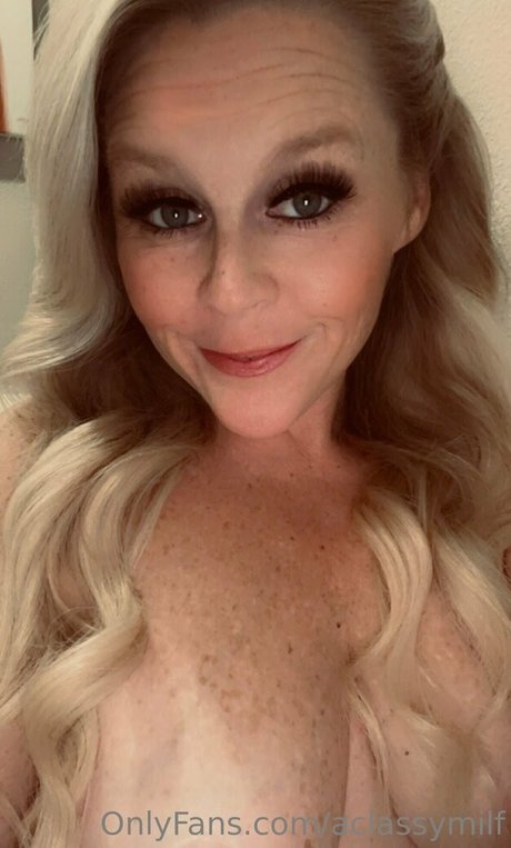 Aclassymilf photo 15