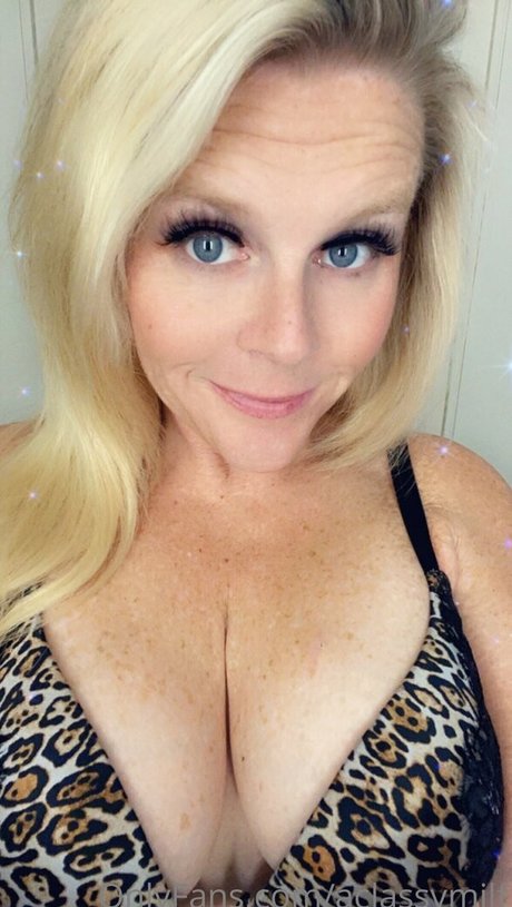 Aclassymilf photo 29