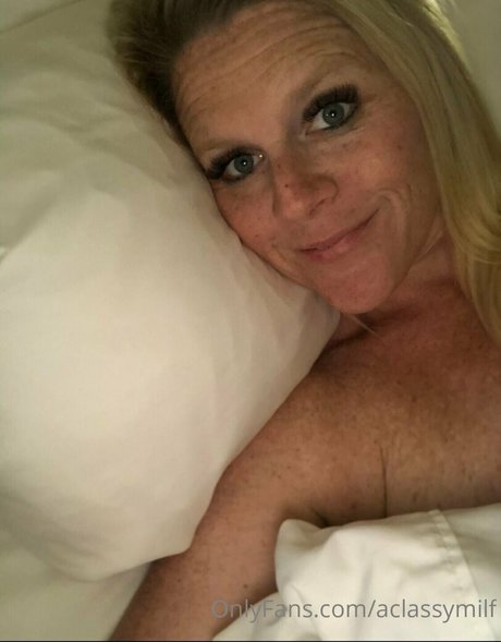 Aclassymilf photo 34