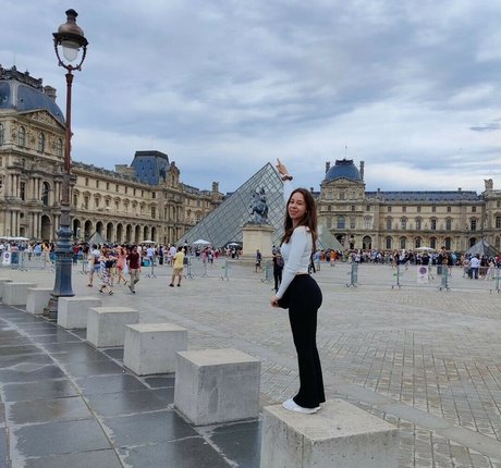 Actuallyalisa photo 8