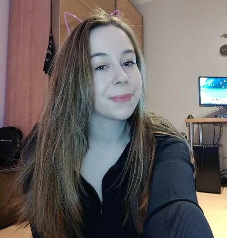 Actuallyalisa photo 27