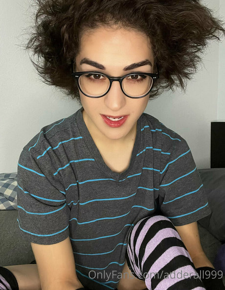Adderall999 photo 34