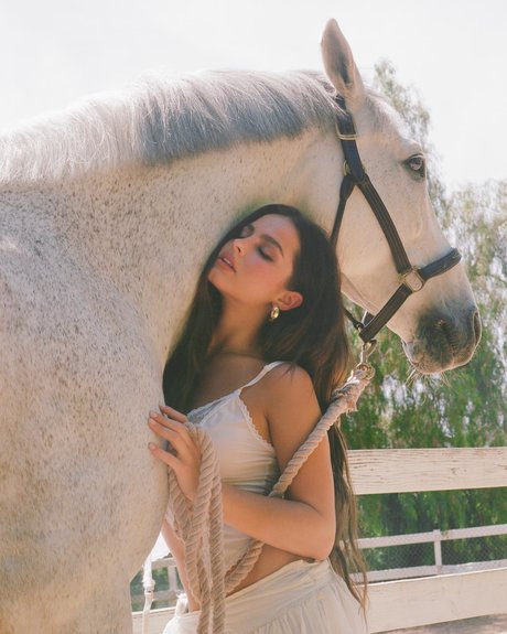 Addison Rae photo 320