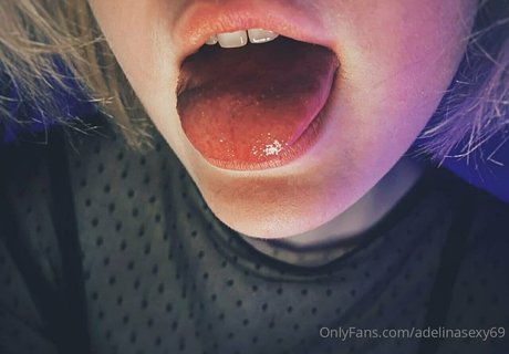 Adelinasexy69 photo 7