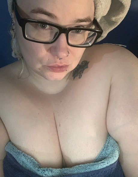 Adenahx photo 27