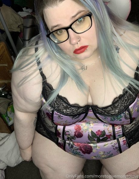 Adenahx photo 34