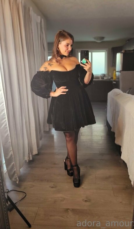 Adora_Amour photo 16
