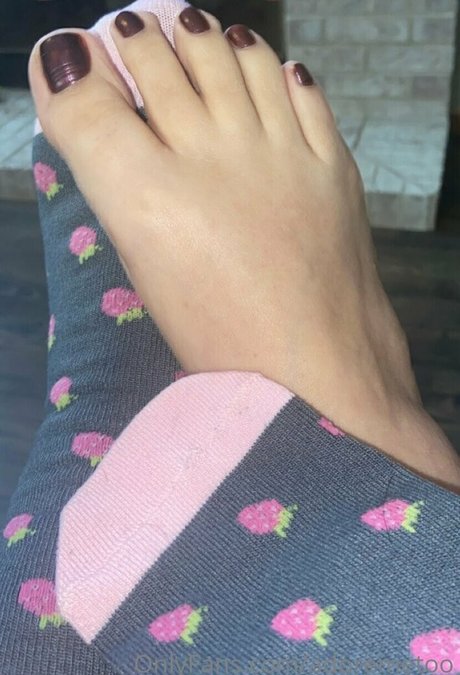 Adoremetoo photo 16