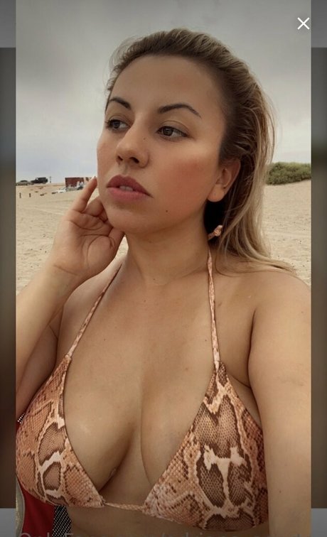 Adriana Noriega photo 21
