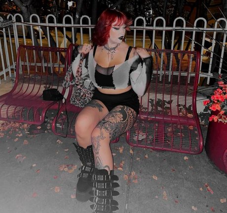 Adrianna Cooletti photo 7