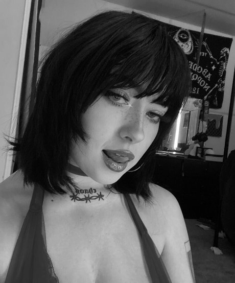 Adrianna Cooletti photo 8