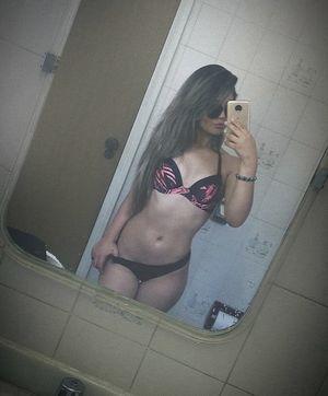 Adrielle Costa photo 27