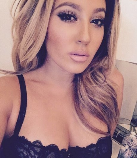 Adrienne Bailon photo 71
