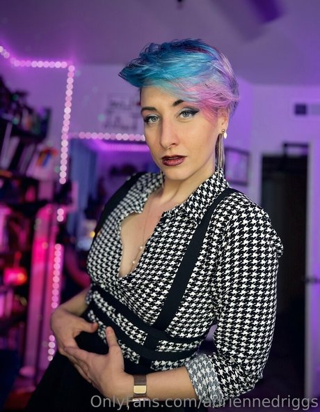 Adriennedriggs photo 4