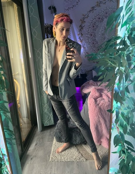 Adriennedriggs photo 5