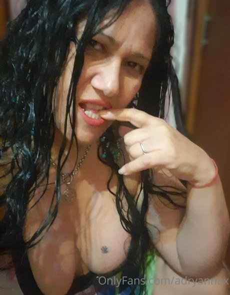 Adryannax photo 69