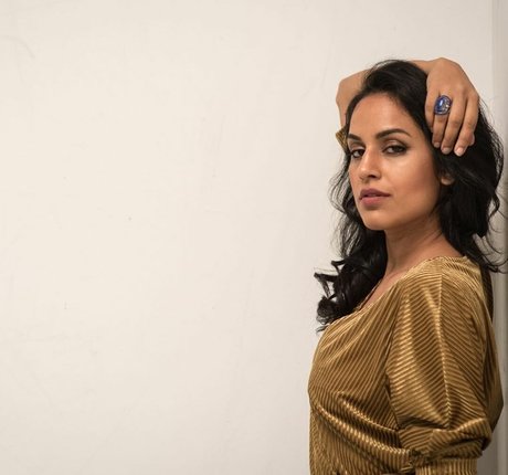 Agam Darshi photo 11