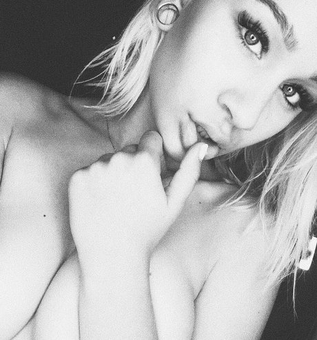 Agata Dziarma photo 4