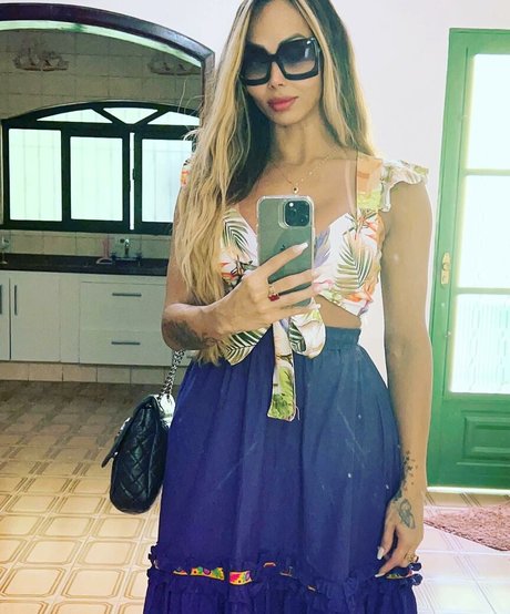 Agatha Ferraz photo 24