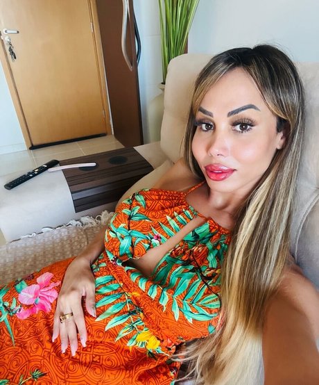 Agatha Ferraz photo 28