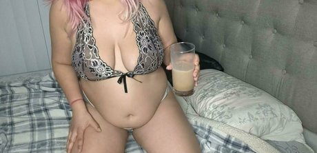 Agirlwholikestoeat photo 24