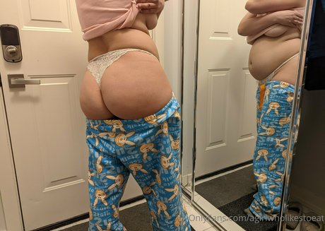 Agirlwholikestoeat photo 51