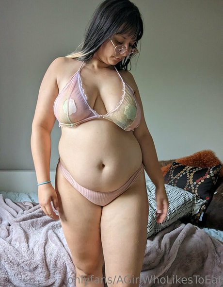 Agirlwholikestoeat photo 205