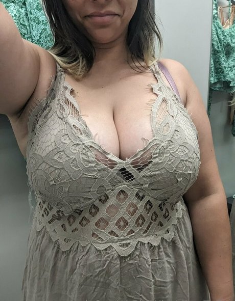 Agirlwholikestoeat photo 268